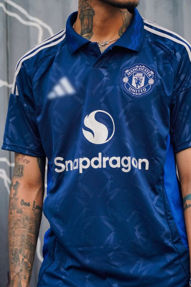 Manchester united 24/25 away jersey